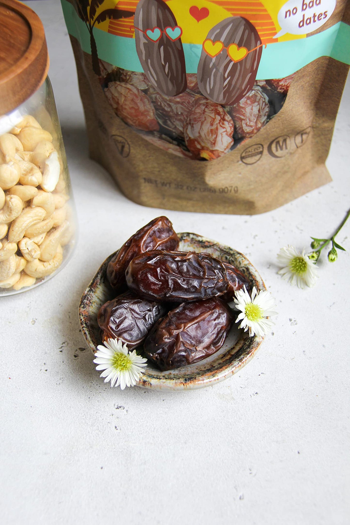 "Ugglies" By Joolies Organic Whole Medjool Dates | 2 Pound Pouch, Pack of 2 | Fresh California Grown Fruit | Vegan, Gluten-Free, Paleo, No Sugar Added | Great Gift for Friends & Famiy